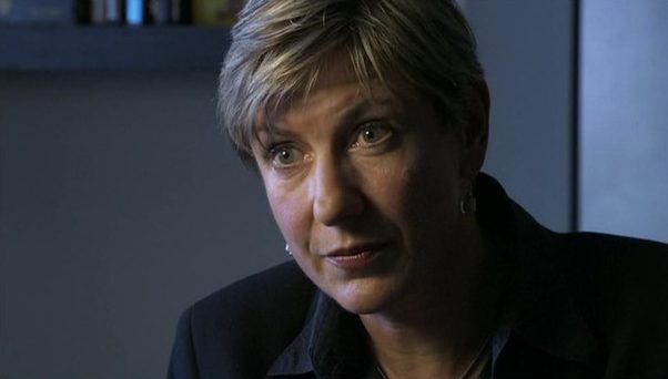 Former BBC Newsnight correspondent Liz MacKean has died